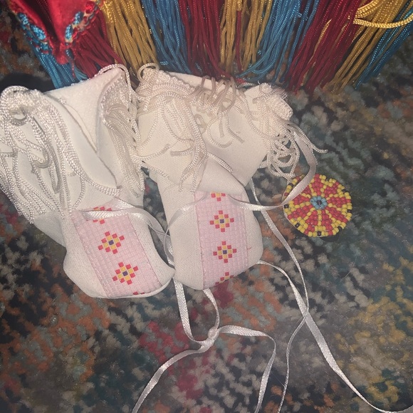 SOLD Kaya fancy shawl of today outfit - Picture 4 of 6